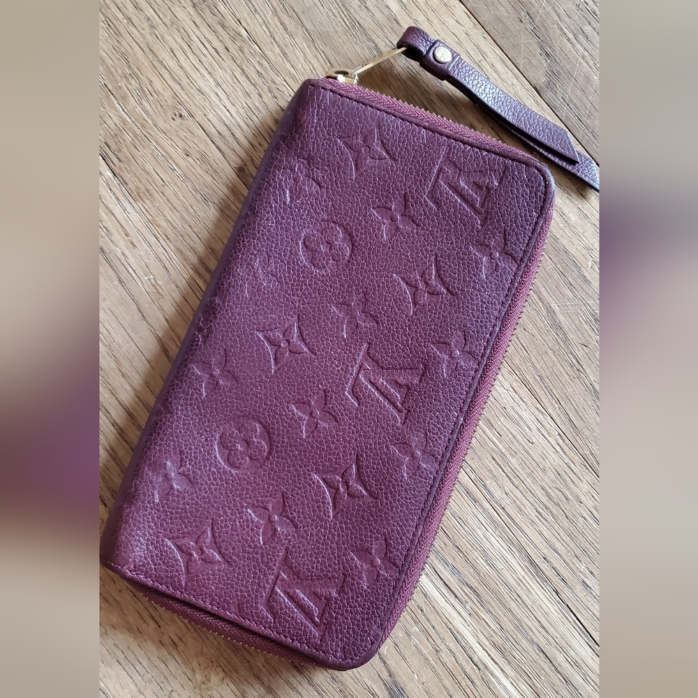 Authentic Louis Vuitton Wallet